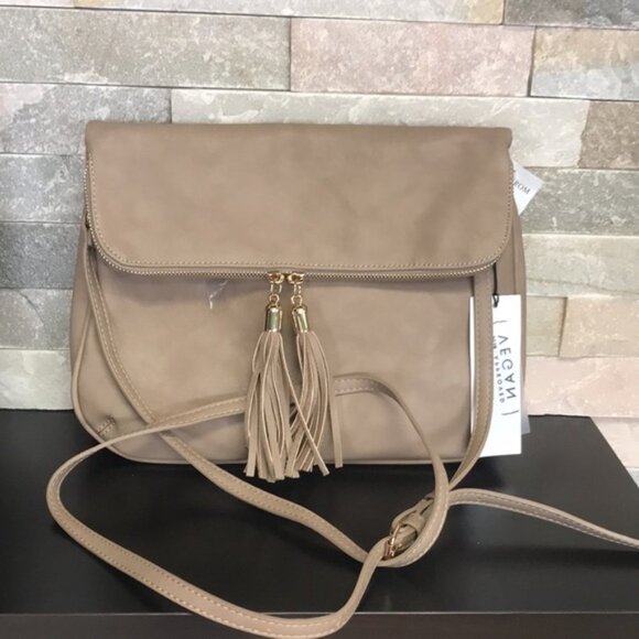 EMPERIA Zip Flap Tassel Crossbody Bag - Picture 3 of 9